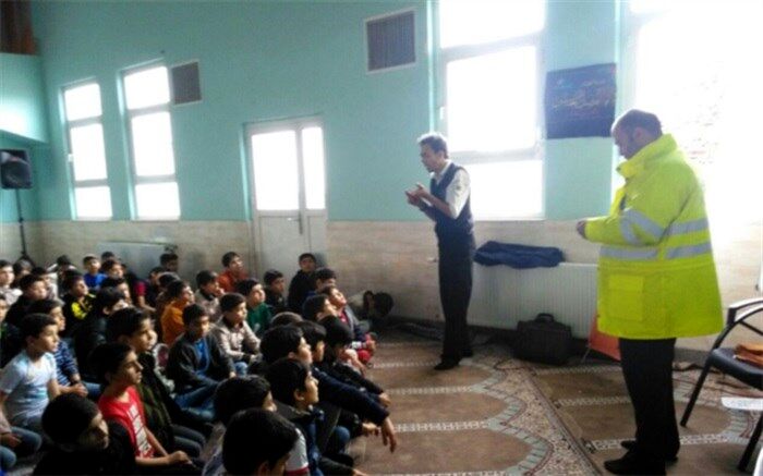 حضور نیروهای اورژانس‌ در واحدهای آموزشی اسلامشهر