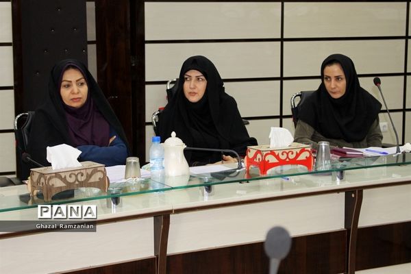 جلسه تخصصی سرگروه‌های درس تربیت‌بدنی و ناظران قطبی شهرستان‌ها و مناطق استان بوشهر