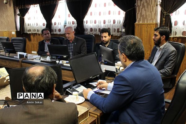نخستین نشست شورای هماهنگی تشکل‌های دانش‌آموزی استان فارس
