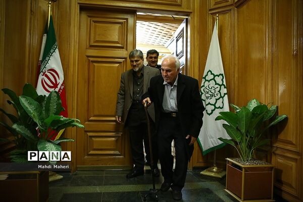 نشست مشترک شهرداران تهران در دوره انقلاب  شکوهمند اسلامی