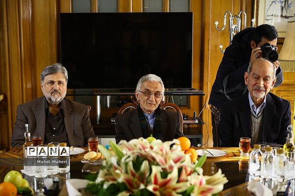 نشست مشترک شهرداران تهران در دوره انقلاب  شکوهمند اسلامی