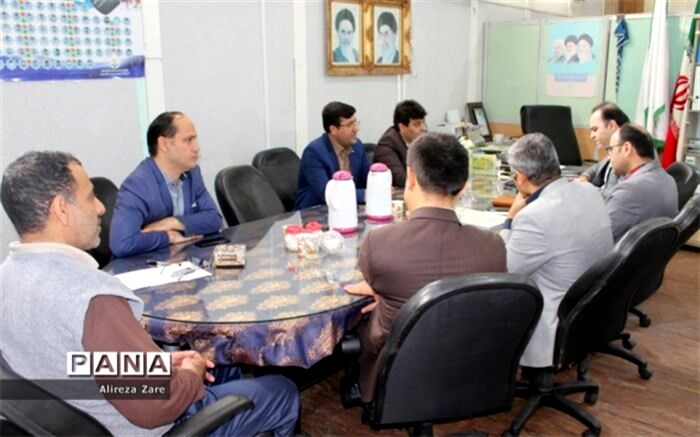 نشست مشترک کارکنان حوزه اداره اطلاع رسانی و روابط عمومی آموزش و پرورش استان بوشهر با سازمان دانش‌آموزی استان برگزار شد
