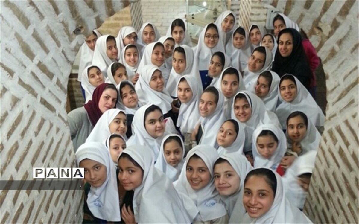 بازدید دانش آموزان دبستان سرای دانش نو از موزه آب
