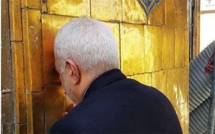 حضور ظریف در حرم امام حسین(ع)  + عکس