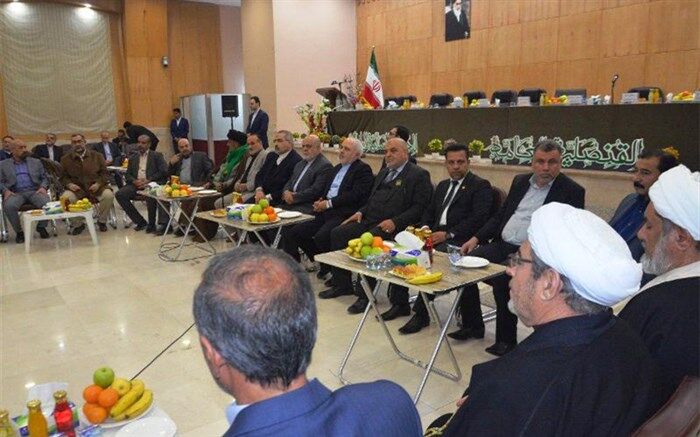 ظریف: جهان متوجه شده آمریکا همان  شاه برهنه است