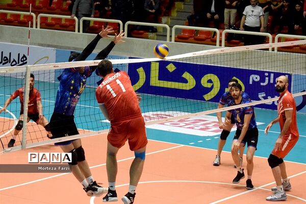 سرخ پوشان تبریزی با برد شهروند اراک یک قدم به پلی آف نزدیک تر شدند