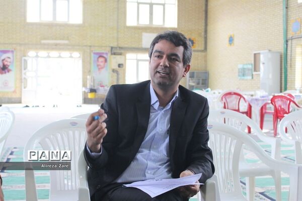 کار گروه تخصصی کارشناسان فناوری و نیروی انسانی آموزش و پرورش استان بوشهر