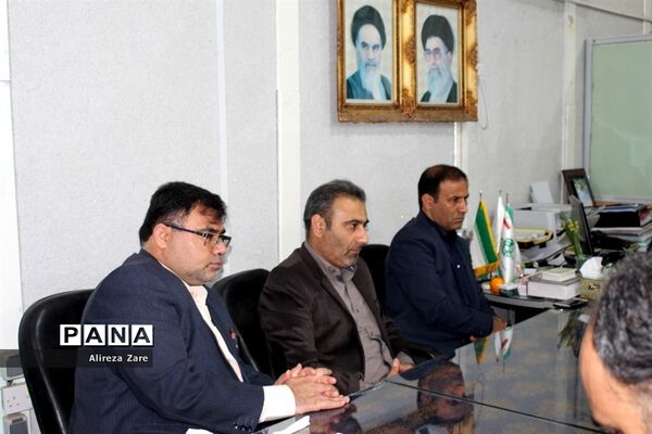 جلسه هم‌اندیشی حوزه معاونت پشتیبانی و سازمان دانش‌آموزی استان بوشهر