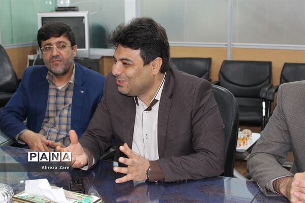 جلسه هم‌اندیشی حوزه معاونت پشتیبانی و سازمان دانش‌آموزی استان بوشهر