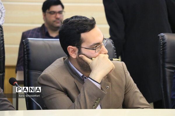 نشست خبری حسین مرعشی سخنگوی حزب کارگزاران سازندگی در ساری