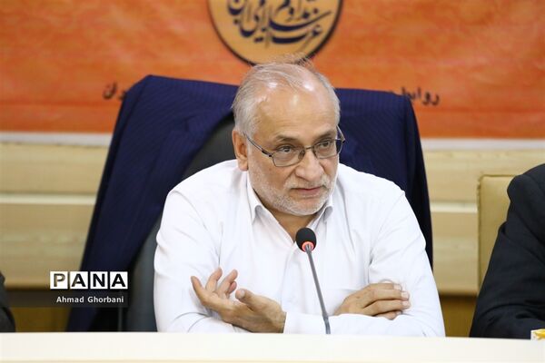 نشست خبری حسین مرعشی سخنگوی حزب کارگزاران سازندگی در ساری