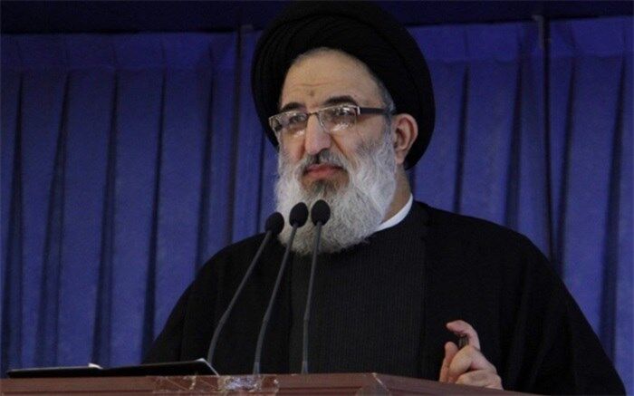 حضرت فاطمه زهرا (س) الگوی همه مسلمانان جهان است