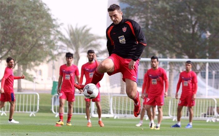 مهاجم جدید پرسپولیس به تهران نمی‌آید