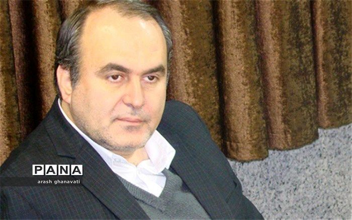 معاون آموزش متوسطه آموزش و پرورش اصفهان:الحمدالله کارها در آموزش و پرورش شاهین‌شهر بسیار خوب و منسجم در حال انجام است