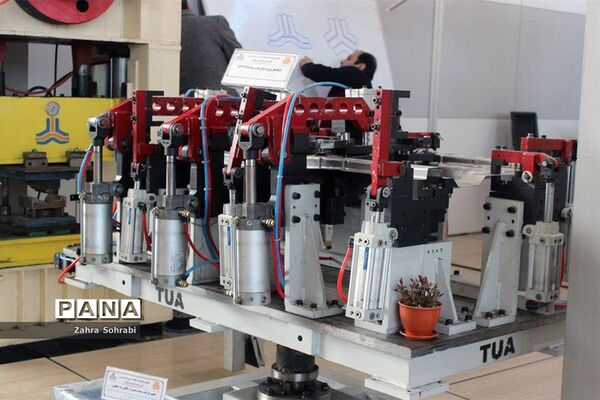 سومین نمایشگاه بین المللی خودرو در شهر آفتاب تهران