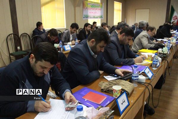 گردهمایی معاونان پرورشی و تربیت‌بدنی آموزش و پرورش آذربایجان‌شرقی در ورزقان
