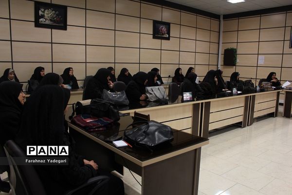 انتخابات مجمع مربیان سازمان دانش‌آموزی ناحیه 2 همدان