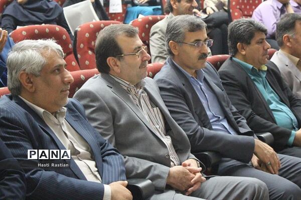همایش تقدیر از برگزیدگان و فعالان چهارمین جشنواره نوجوان خوارزمی استان بوشهر -1