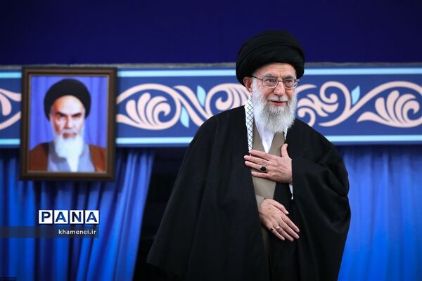 دیدار مردم قم با رهبر انقلاب اسلامی