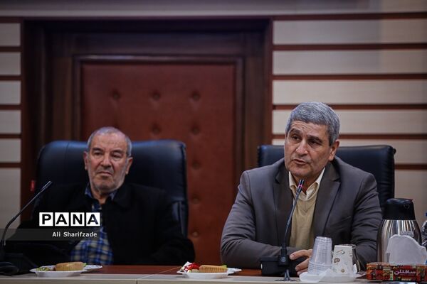 نشست بازخوانی دستاوردهای چهل ساله انقلاب شکوهمند اسلامی در حوزه تربیت بدنی و سلامت وزارت آموزش و پرورش