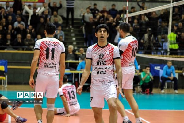 دیدار تیم‌های والیبال شهرداری ارومیه و کاله آمل