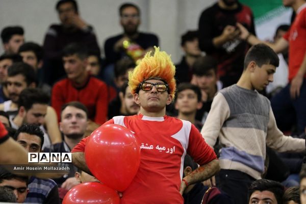 دیدار تیم‌های والیبال شهرداری ارومیه و کاله آمل