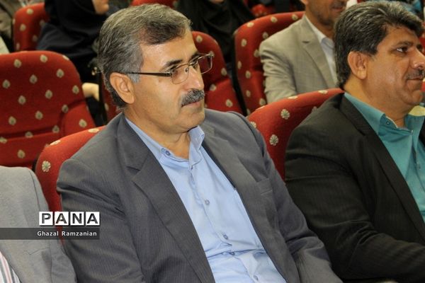 همایش تقدیر از برگزیدگان و فعالان چهارمین جشنواره نوجوان خوارزمی استان بوشهر-2