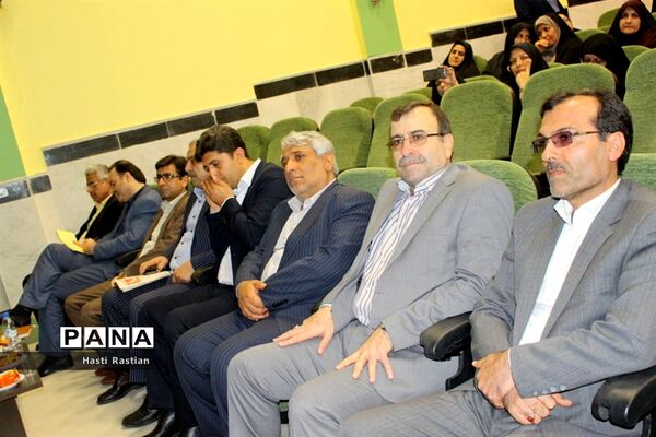 گردهمایی کارشناسان و مدیران مدارس متوسطه نظری استان بوشهر