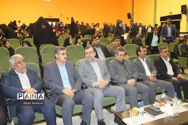 گردهمایی کارشناسان و مدیران مدارس متوسطه نظری استان بوشهر