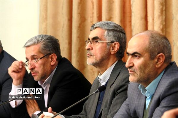 هشتمین جلسه شورای آموزش و پرورش استان با حضور استاندار آذربایجان شرقی