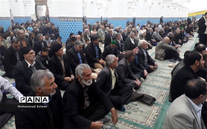 امام جمعه یزد:  مسئولین برای بهبود وضعیت داخلی کمک کنند