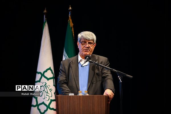 جشن پایش سلامت 17000 کارگر خدمات شهری و آغاز چکاپ سلامت کارمندان شهرداری