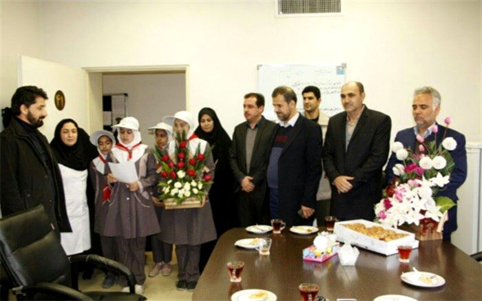 بازدید رییس آموزش و پرورش فشافویه از مرکز خدمات جامع سلامت