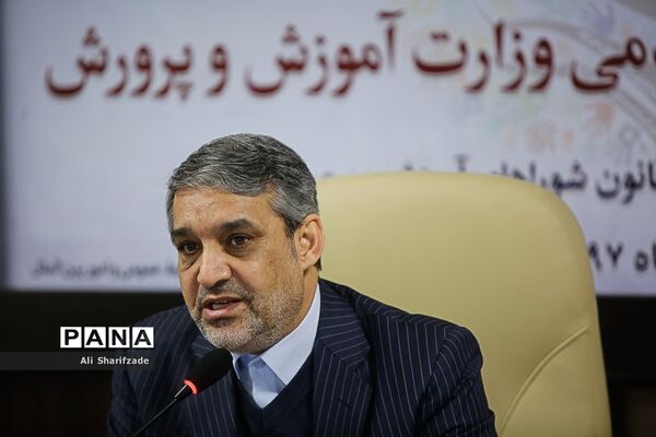 نشست خبری رئیس سازمان مدارس و مراکز غیردولتی