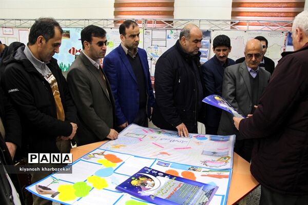 افتتاح نمایشگاه آثار منتخب  دانش‌آموزان آذربایجان‌غربی با محوریت احیای دریاچه ارومیه