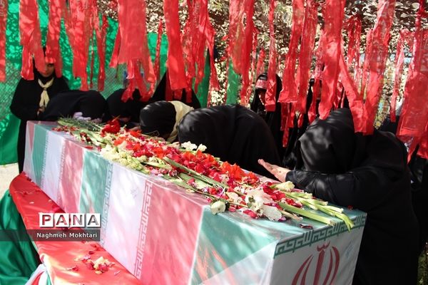 تشییع پیکر مطهر شهید گمنام در مدارس شهرری