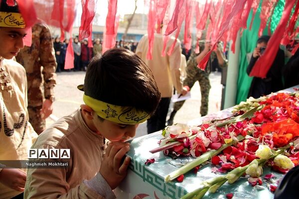 تشییع پیکر مطهر شهید گمنام در مدارس شهرری