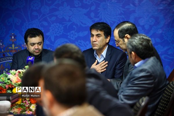 بازدید قائم‌ مقام وزیرآموزش و پرورش از ستاد برگزاری انتخابات تعیین نمایندگان فرهنگیان