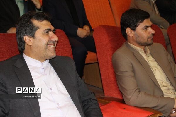 همایش تجلیل از شوراهای برتر آموزش و پرورش کهگیلویه و بویراحمد