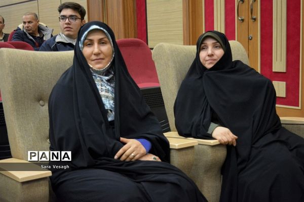 آیین تجلیل از برگزیدگان استانی پرسش مهر هجدهم شهرستان‌های تهران دراردوگاه شهید منتظری شهریار