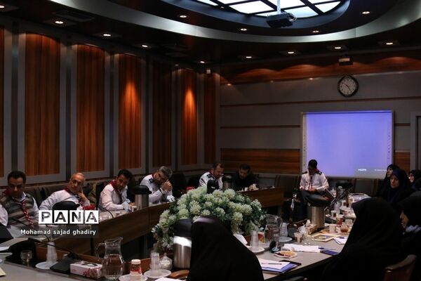 جلسه مدیران سازمان دانش آموزی مناطق آموزش و پرورش شهر تهران