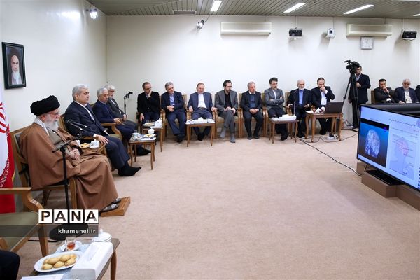 دیدار جمعی از مسئولان و محققان پژوهشکده علوم شناختی با رهبر معظم انقلاب