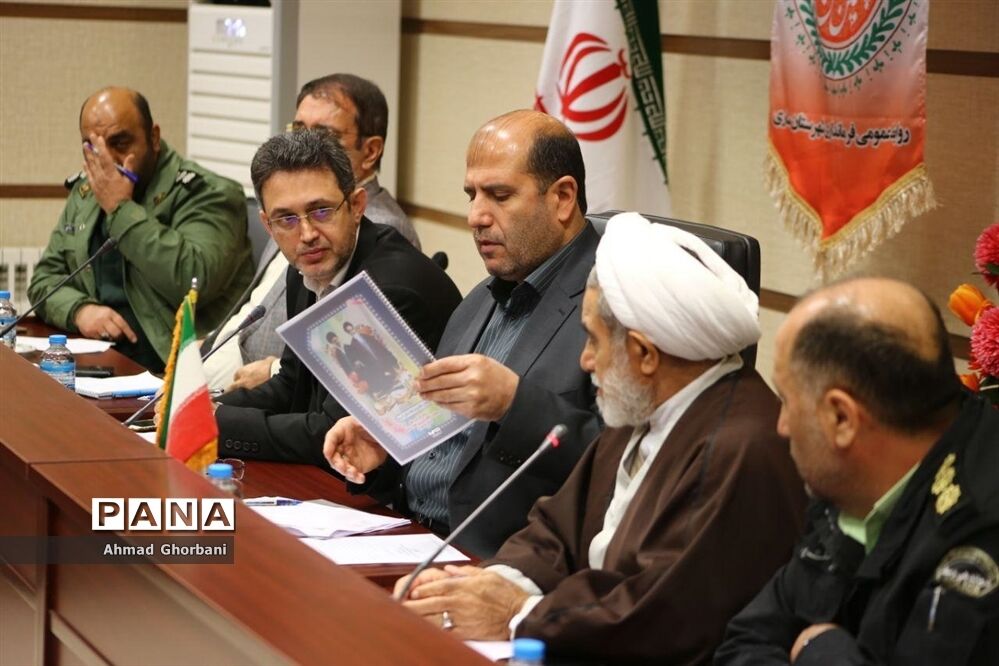جلسه کمیته‌های ستاد بزرگداشت چهلمین سال پیروزی انقلاب در فرمانداری ساری