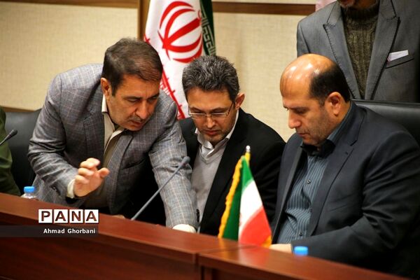 جلسه کمیته‌های ستاد بزرگداشت چهلمین سال پیروزی انقلاب در فرمانداری ساری