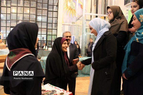 پایان نخستین روز از برگزاری چهارمین دوره المپیاد استانی رویش و تقدیر از برگزیدگان