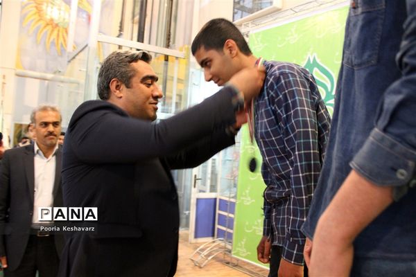 پایان نخستین روز از برگزاری چهارمین دوره المپیاد استانی رویش و تقدیر از برگزیدگان