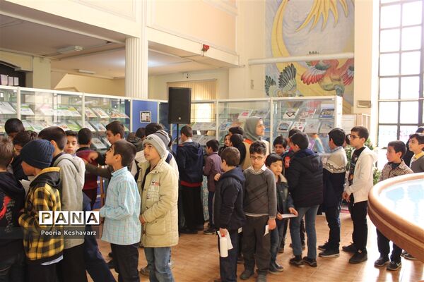 مسابقات بازی های فکری دانش‌آموزان پسر در فارس