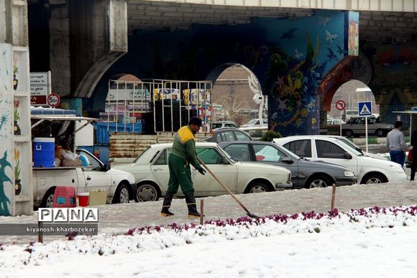 یک روز برفی در پارک گللر باغی ارومیه