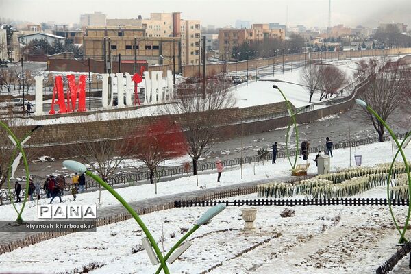 یک روز برفی در پارک گللر باغی ارومیه