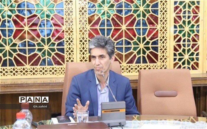 معاون پرورشی و فرهنگی آموزش و پرورش اصفهان: تربیت دانش آموزان باید بر اساس استعداد و علاقه آنها باشد نه بر اساس نیاز جامعه